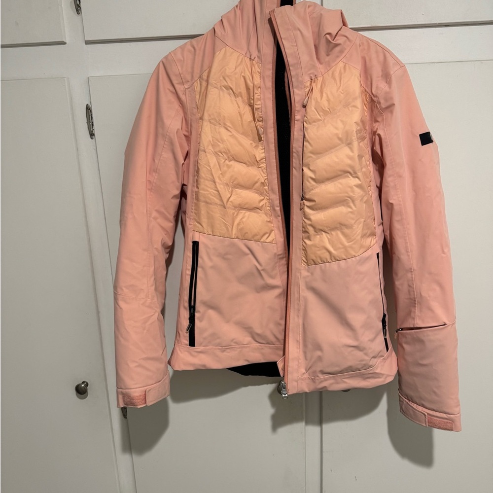 Roxy Women's Light Pink and Peach Snowboarding Jacket